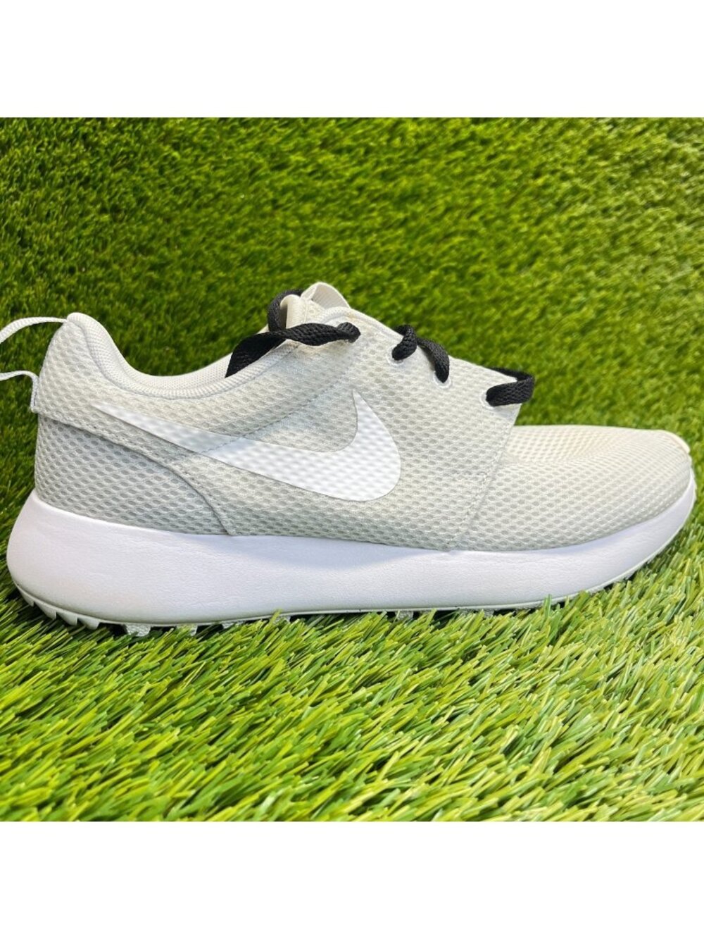 Nike Roshe 2 G Boys Size 7Y White Black Athletic Outdoor Lace Up Golf Shoes